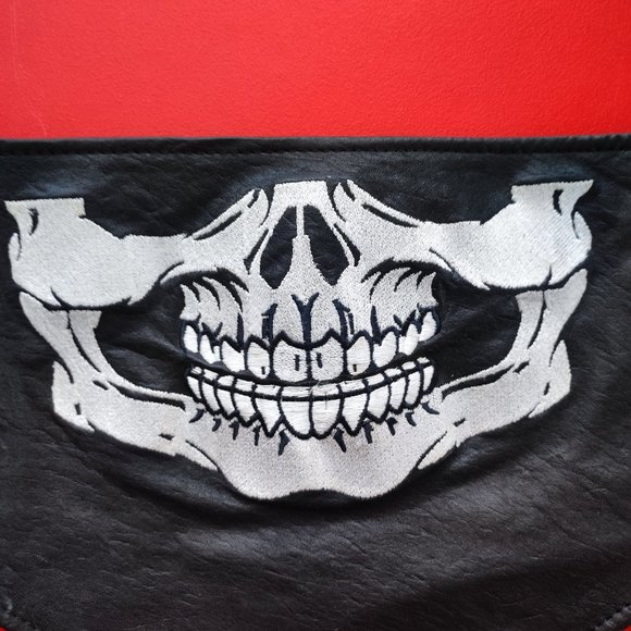 Motorcycle face cover mask black with skull  unisex - Picture 2 of 3